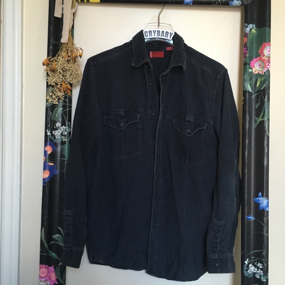 Levi’s Corduroy Button-down